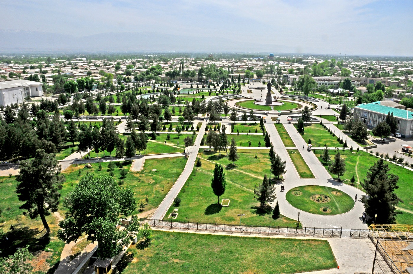 The Ak-Saray palace ruins at Shakhrisabz, Uzbekistan — Timur's birthplace